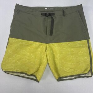 Helly Hansen Board Shorts Mens XL Green Yellow Geometric Surf Swim Trunks UPF 50